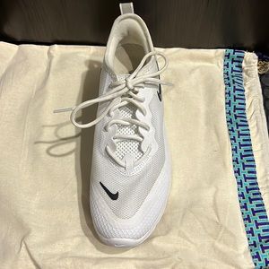 Nike Air max. U.S. Women’s Size 6.5. Only worn once!